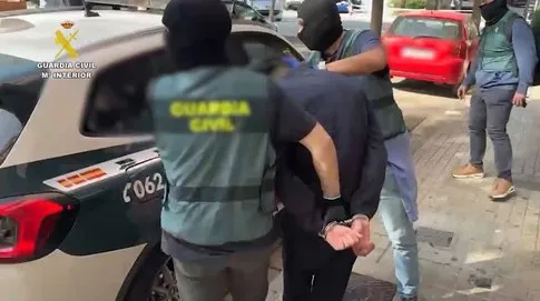Detenidos dos presuntos líderes del movimiento ‘Blocus’ en Tenerife por promover saqueos, sabotajes y agresiones