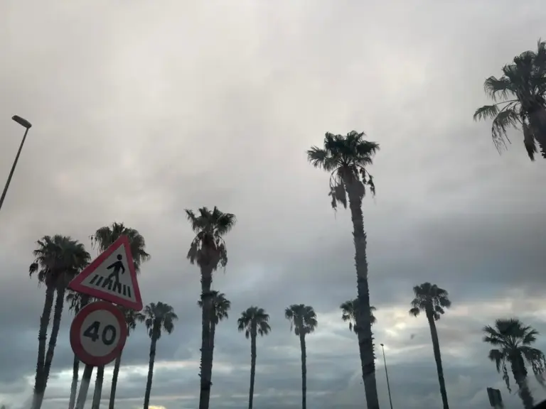 Canarias encara el fin de semana con nubes, algunas precipitaciones y ascenso de temperaturas